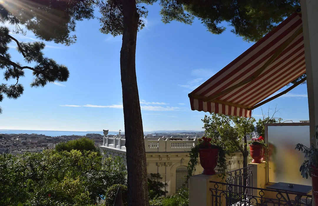 Hotel Petit Palais-1